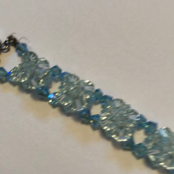 17cms. Crystal bracelet - Picture 2 of 5